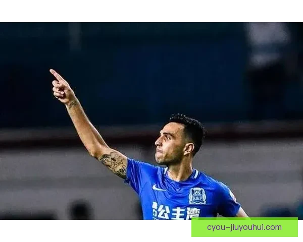 武磊单赛季34球超扎哈维纪录成中国足球新传奇引发热议